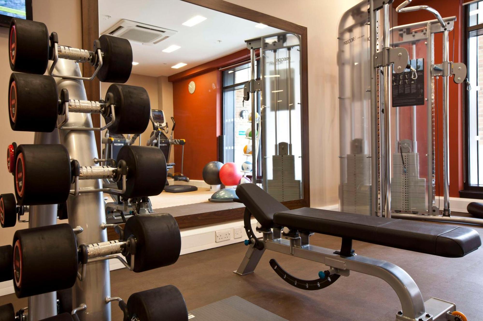 Hilton London Heathrow Airport Terminal 5 Hotel Hillingdon Ngoại thất bức ảnh