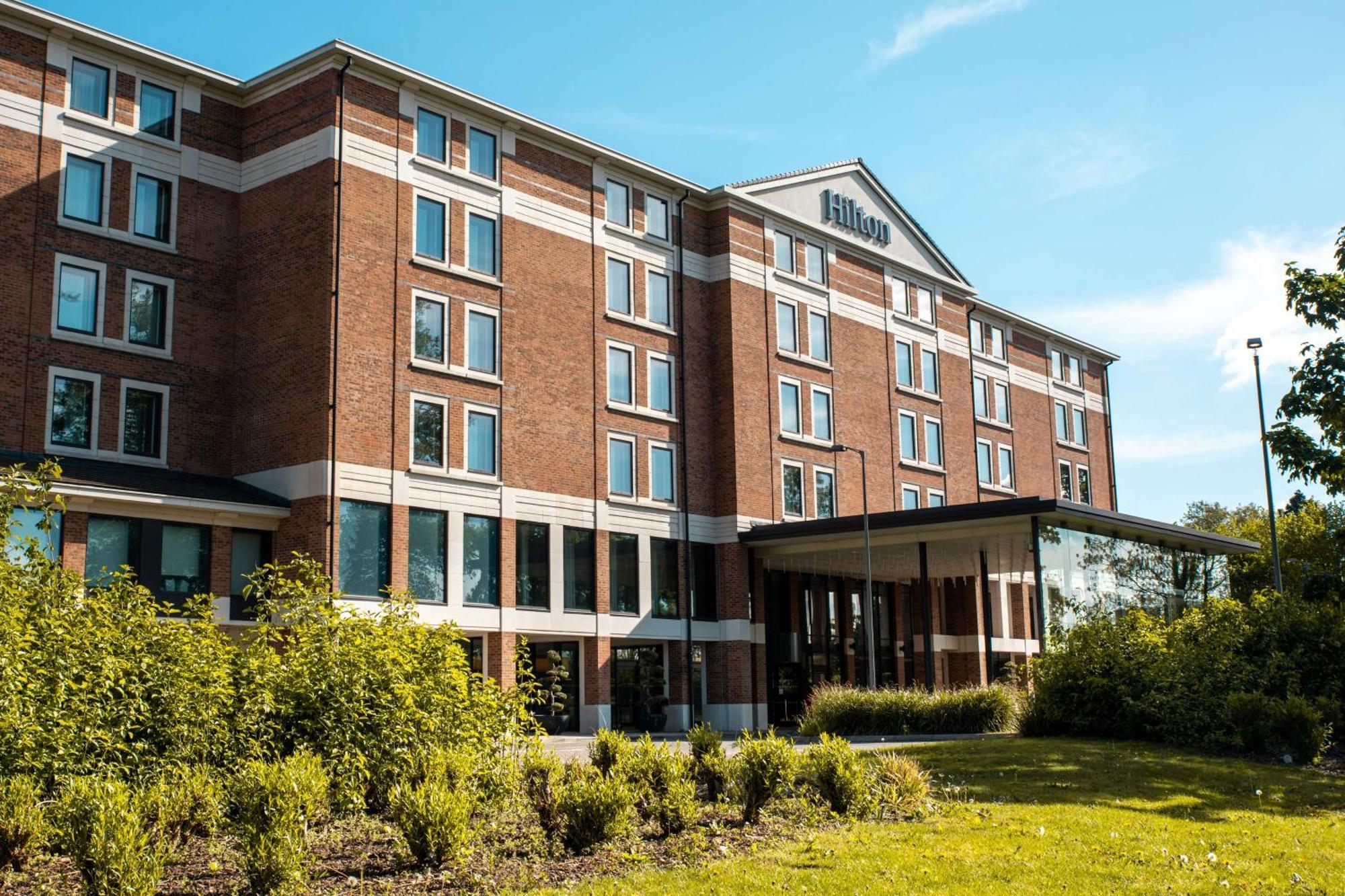 Hilton London Heathrow Airport Terminal 5 Hotel Hillingdon Ngoại thất bức ảnh